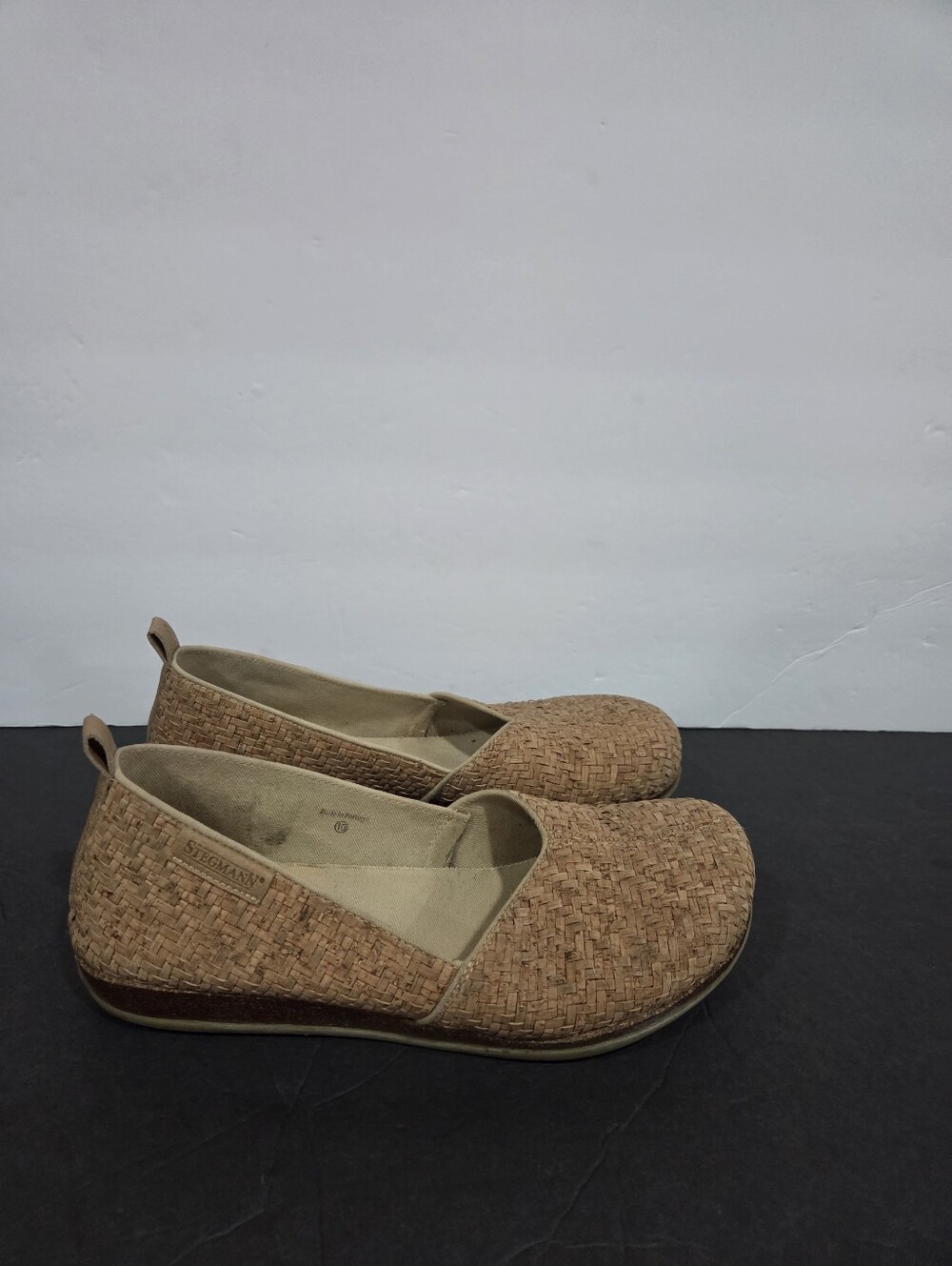 Stegmann Woven Slip-On Flats Shoes in Tan Sz.10